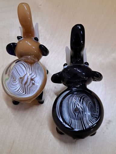 Preview pic of Black Elephant with Swirl Hand Pipe