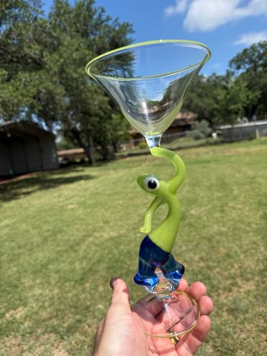 Preview pic of Downneck martini glass 10” tall