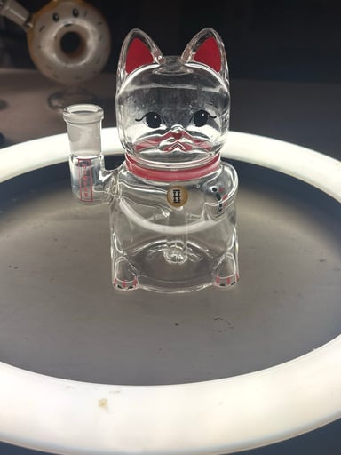 Preview pic of Lucky Cat Hemper Bong