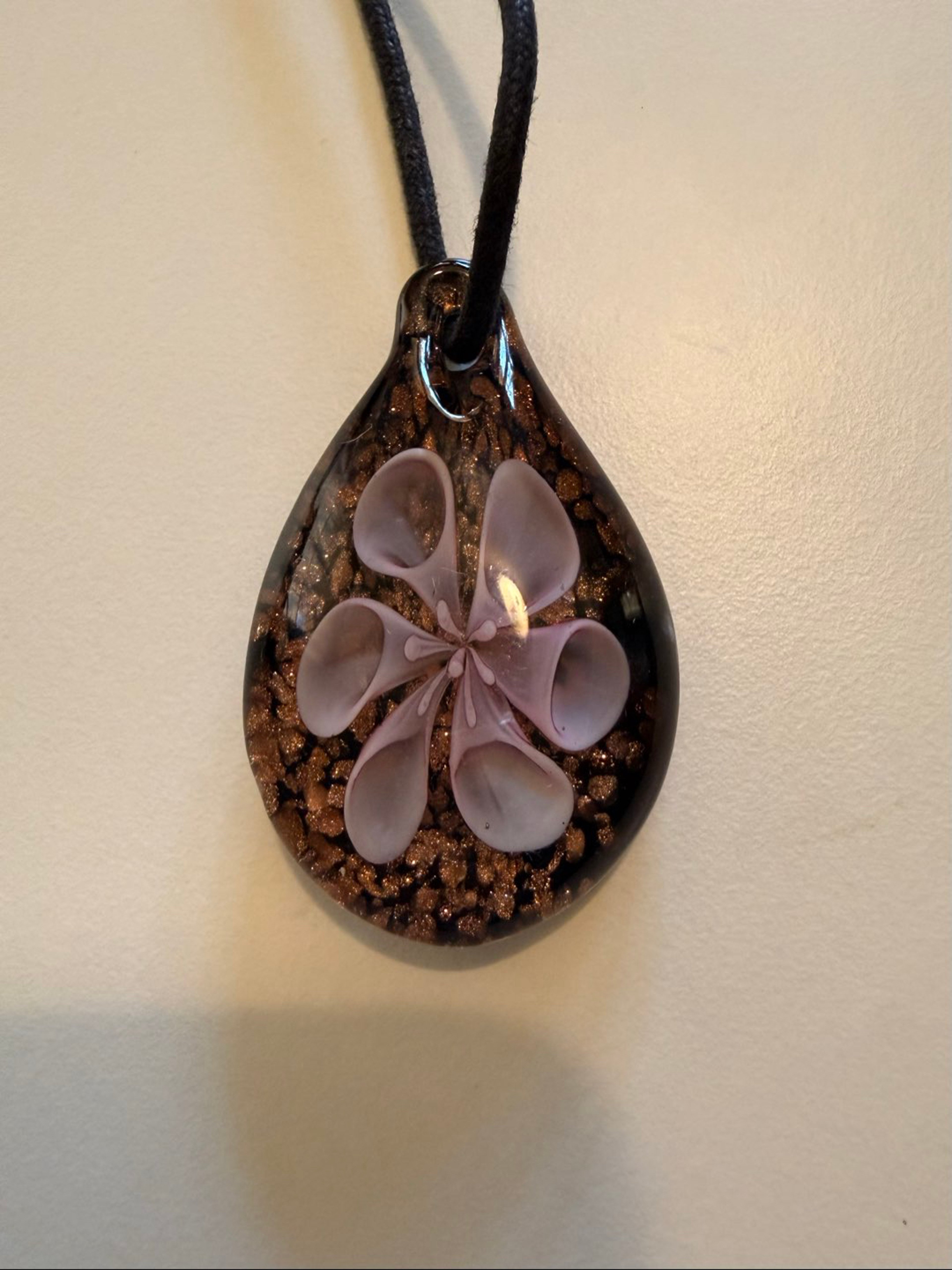Preview pic of Dichro Flower Pendant