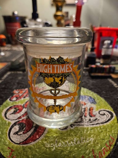 Preview pic of High Times 420 science jar