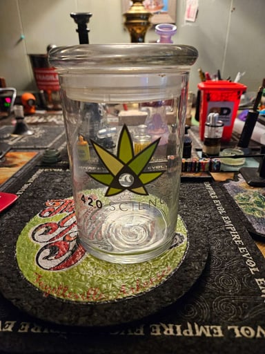 Preview pic of 420 science jar Large