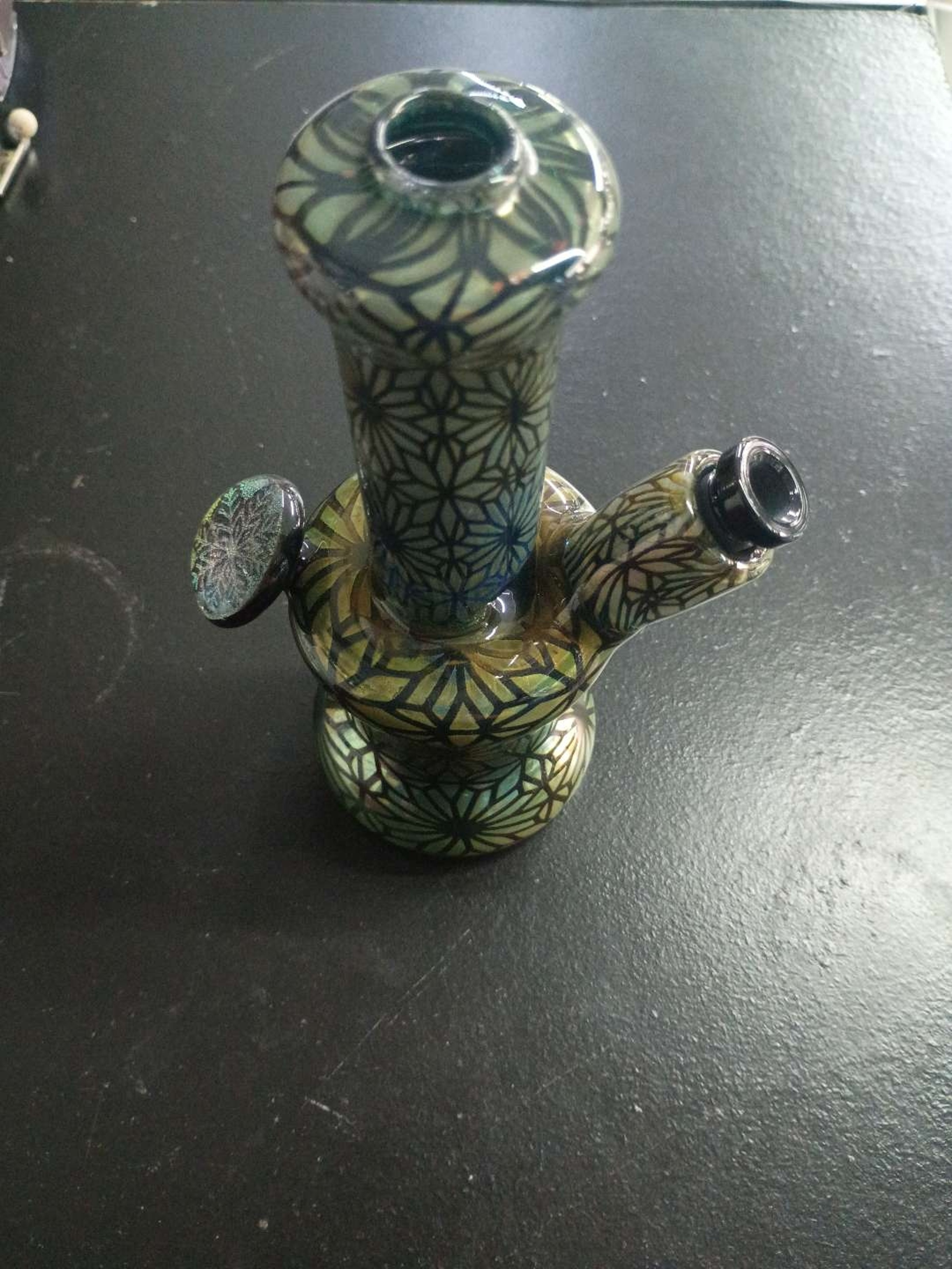 Preview pic of Areheart X Scoby colab silver and gold fumes lazer etched glass  water pipe