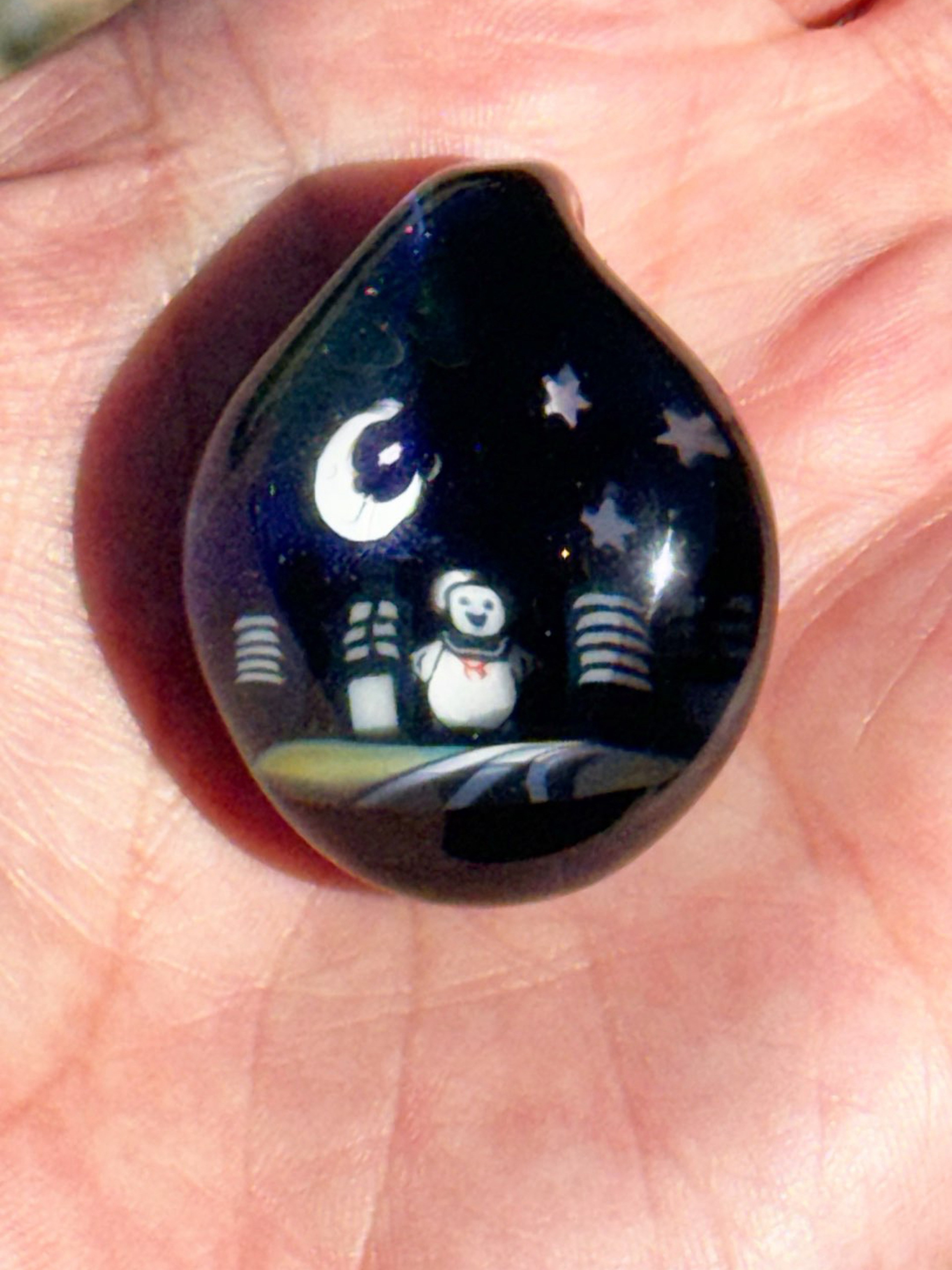 Preview pic of Marshmallow Man Pendant