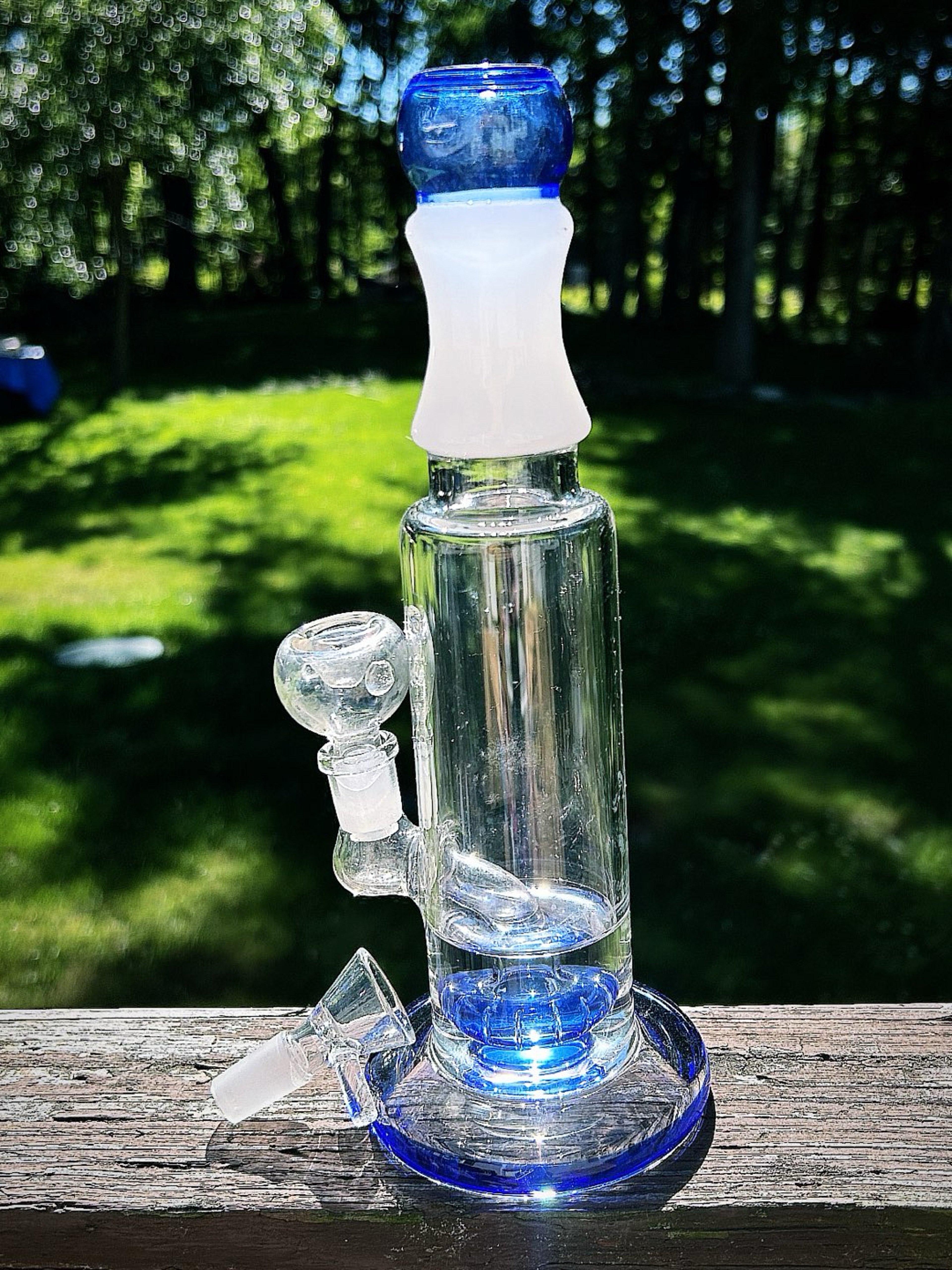 Preview pic of China Bong W/ 2x 14mm Slides 🛝 🇨🇳