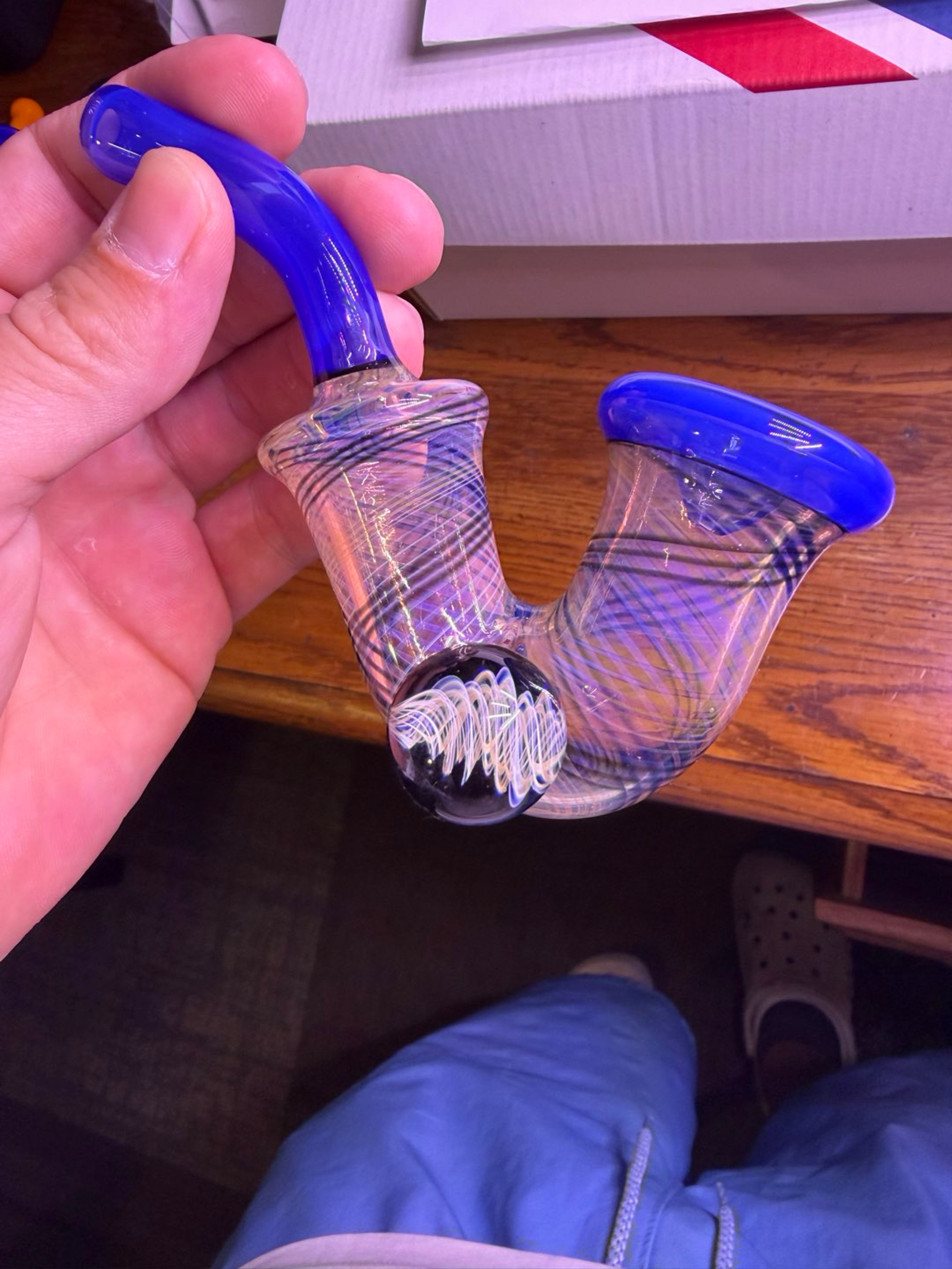 Preview pic of King Leo glass Sherlock