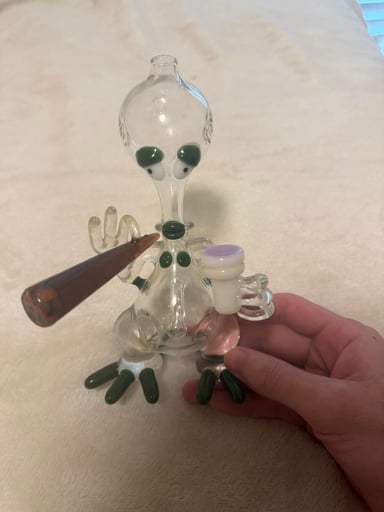 Preview pic of Puff glass Roger rig