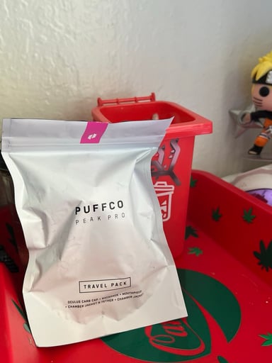 Preview pic of Puffco pink travel pack