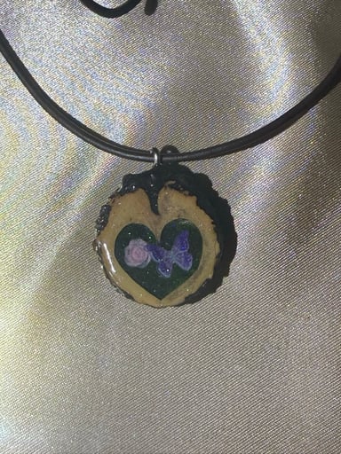 Preview pic of Walnut necklace