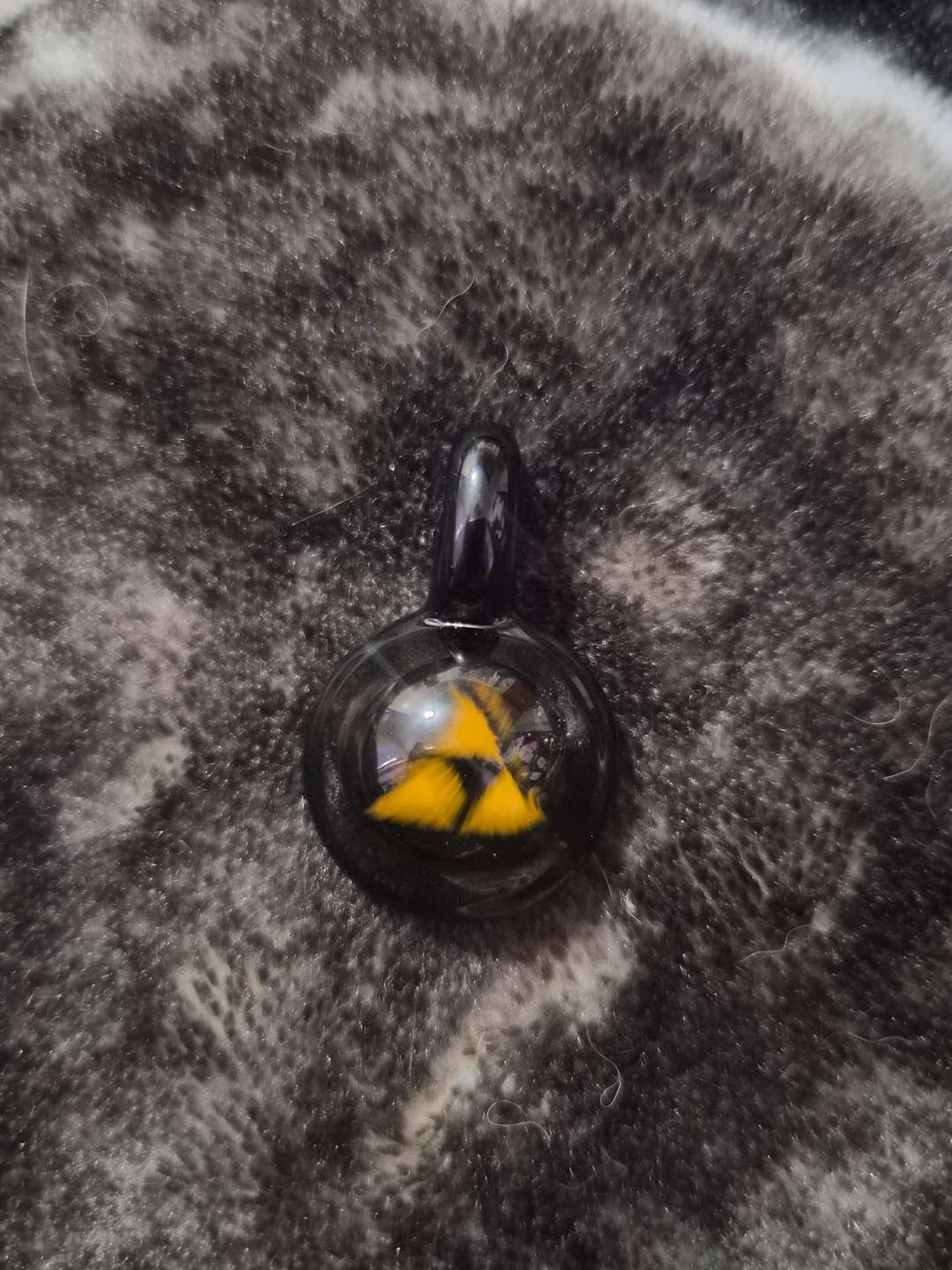 Preview pic of Triforce Mille Pendant (UV)
