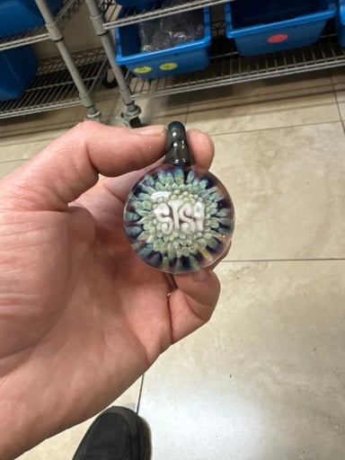 Preview pic of sts9 glass pendant