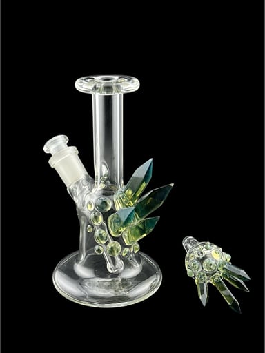 Preview pic of Brand New Clear With Green Crystal Growth Mini Beaker With Matching Carb Cap