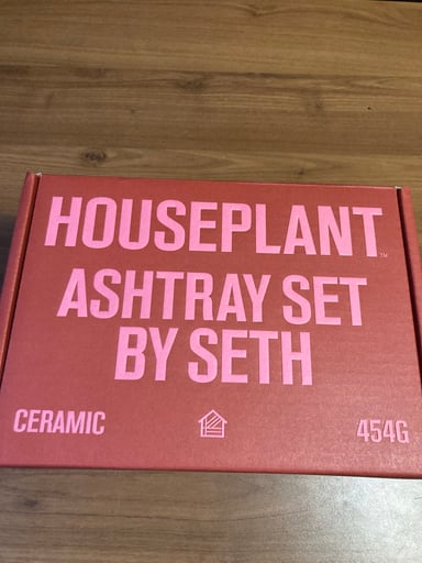 Preview pic of Houseplant Ashtray Set by Seth