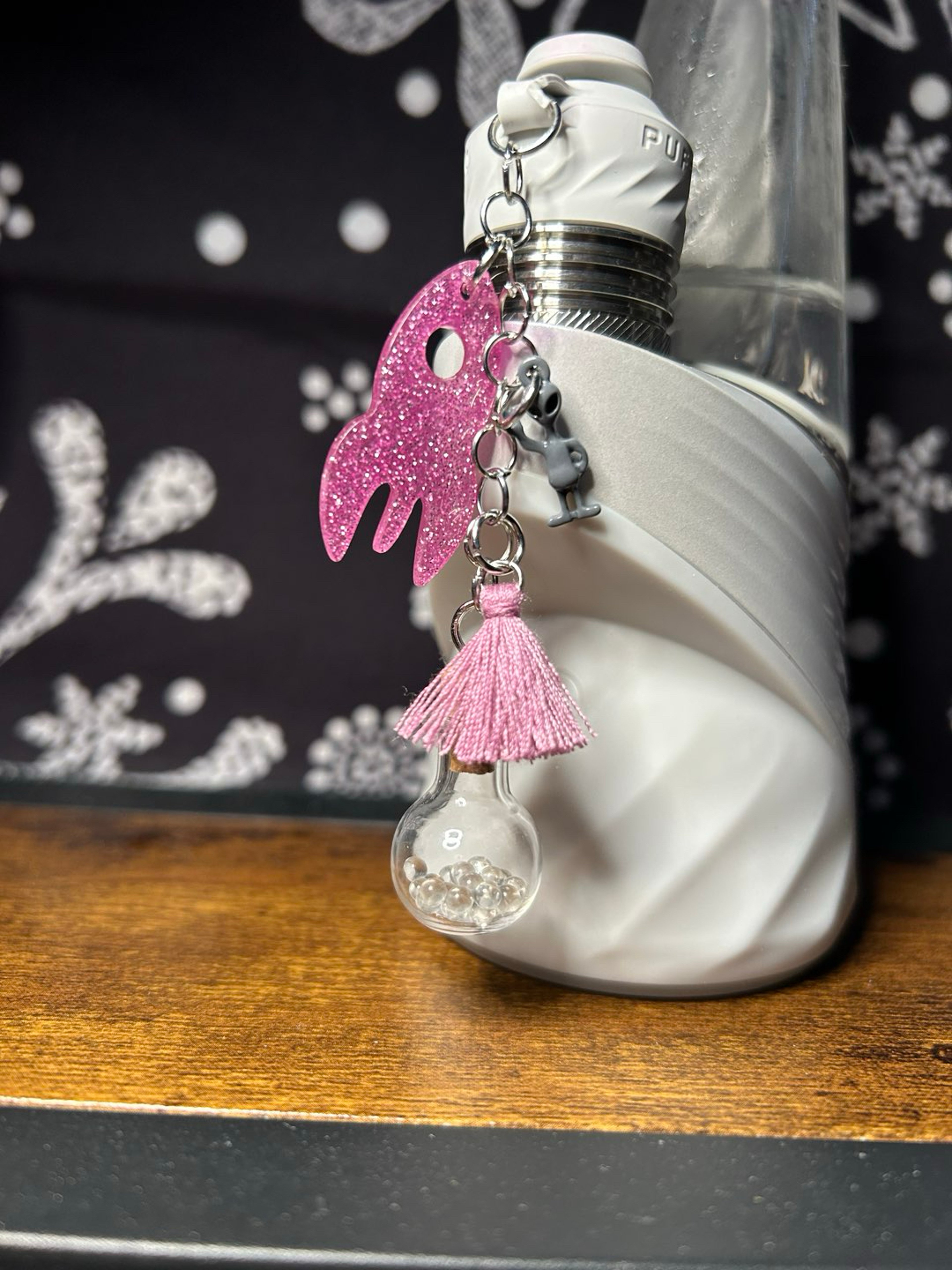 Preview pic of Girly “space” puffco charm
