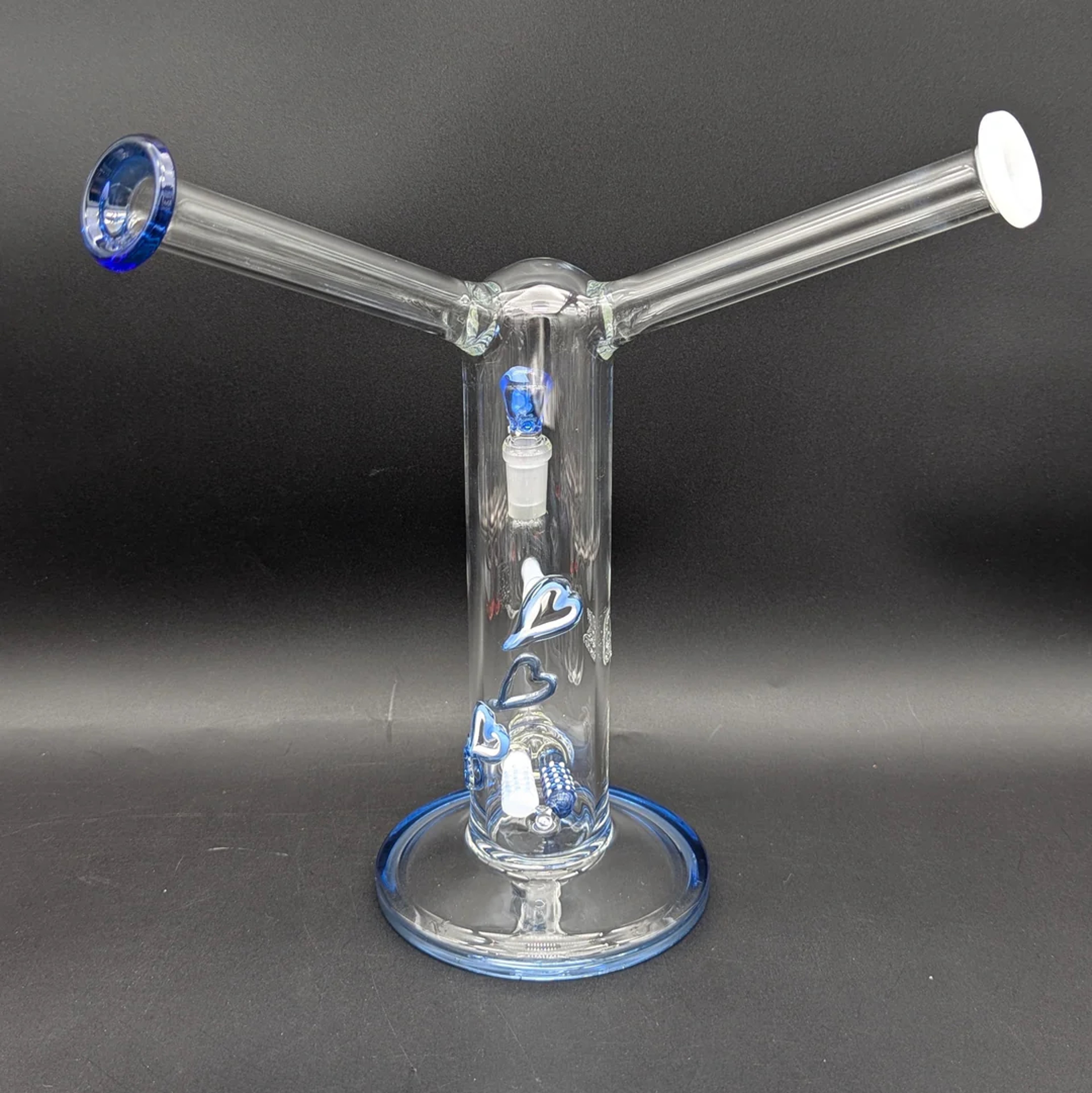Preview pic of 2K GLASS DUAL COLOR DUAL MOUTH HEART BONG