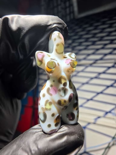 Preview pic of Ishtar Neon Cheetah