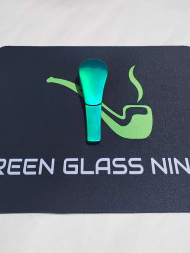 Preview pic of Green Metal Spoon Pipe Magnetic Swivel Top