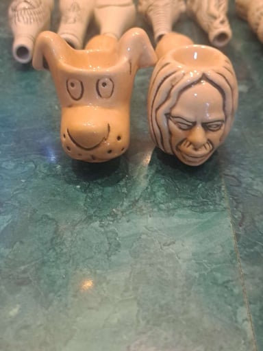 Preview pic of Ceramic Hand Pipe You Choose