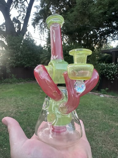 Preview pic of Red Tail V1 Fab Terp Guzzler XL