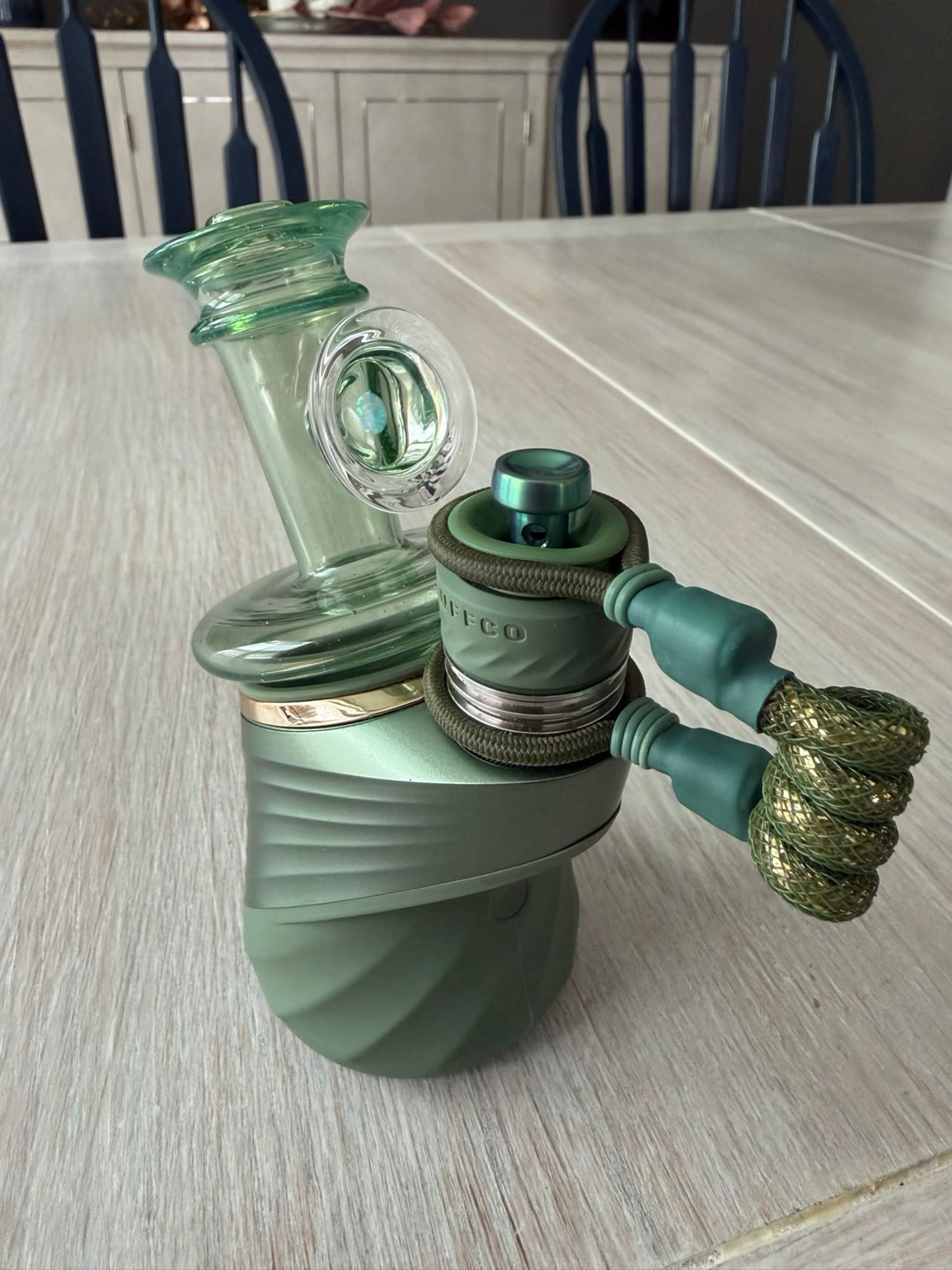 Preview pic of Peak Pro Flourish w/ Baby Gorilla Dry Topper