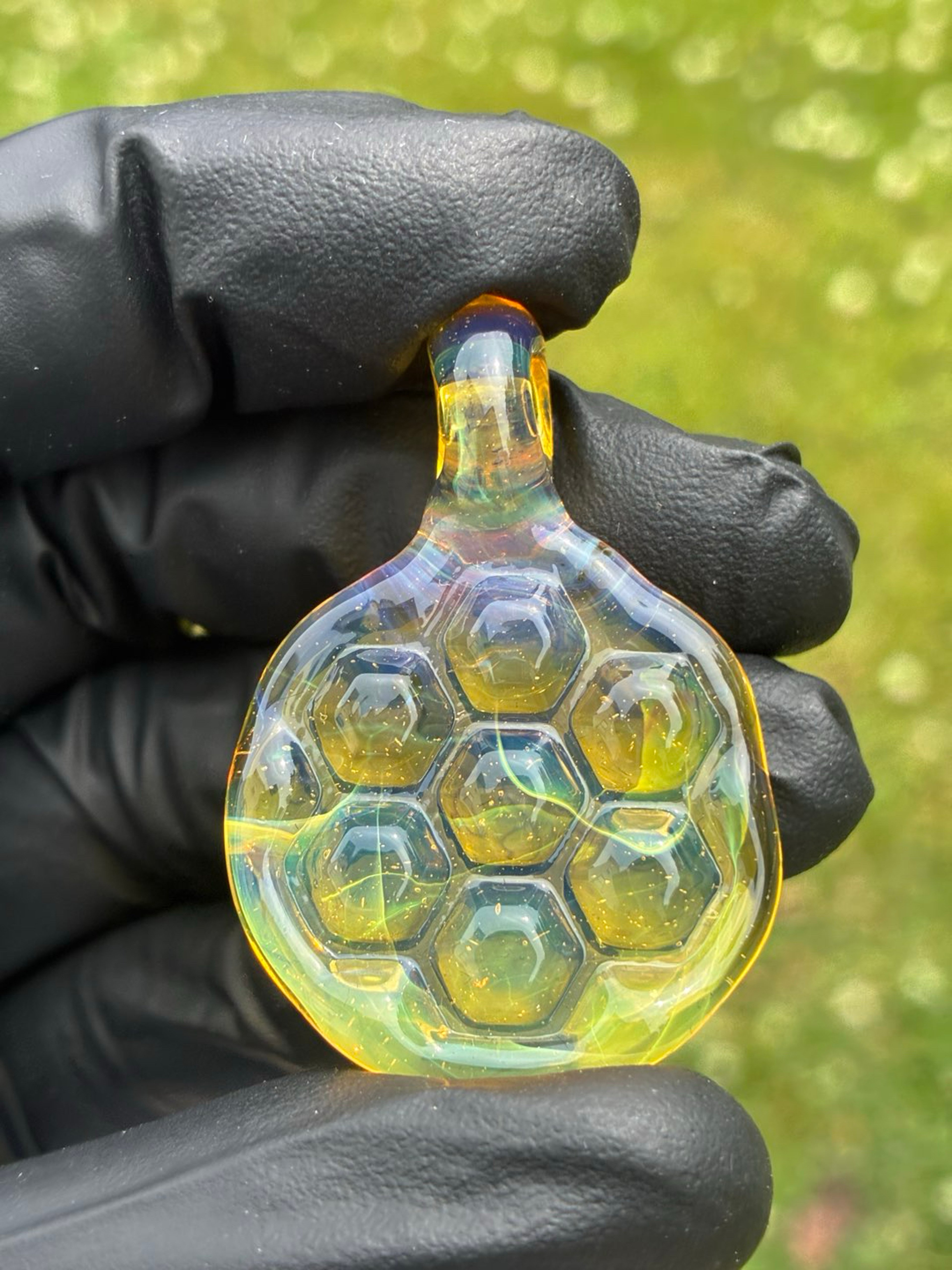 Preview pic of Honeycomb pendant 0205