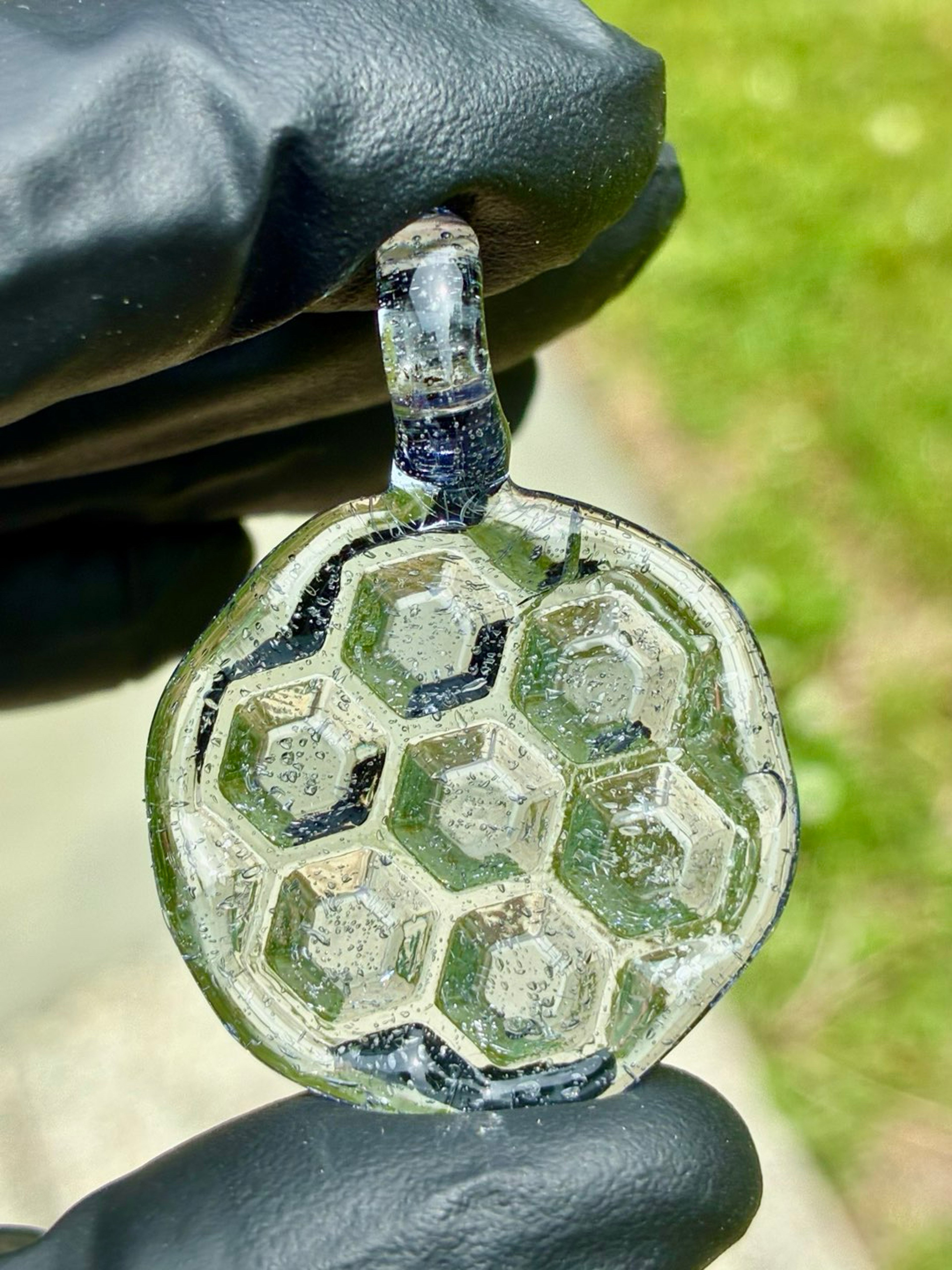 Preview pic of Honeycomb pendant 0213