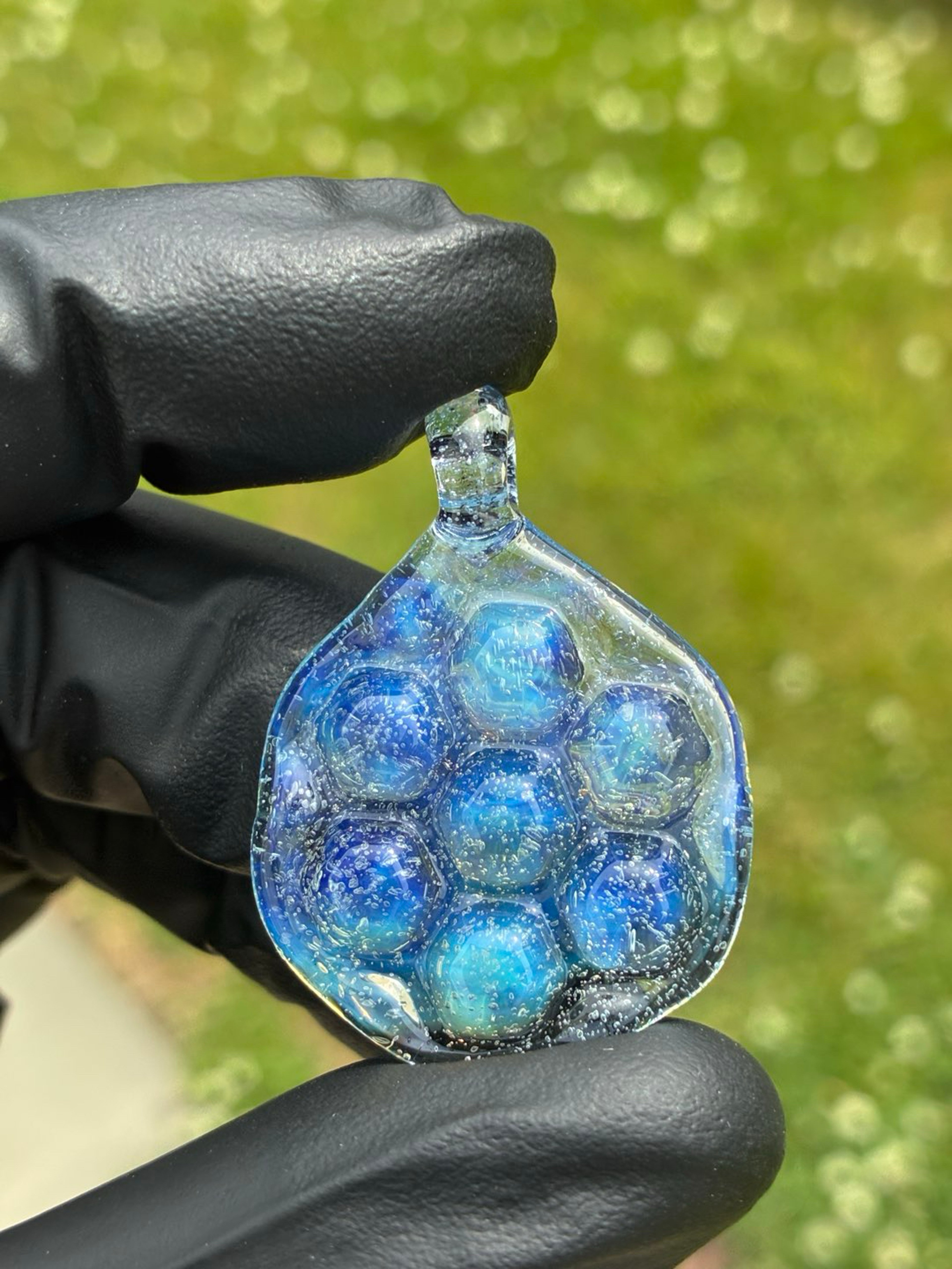 Preview pic of Honeycomb pendant 0214