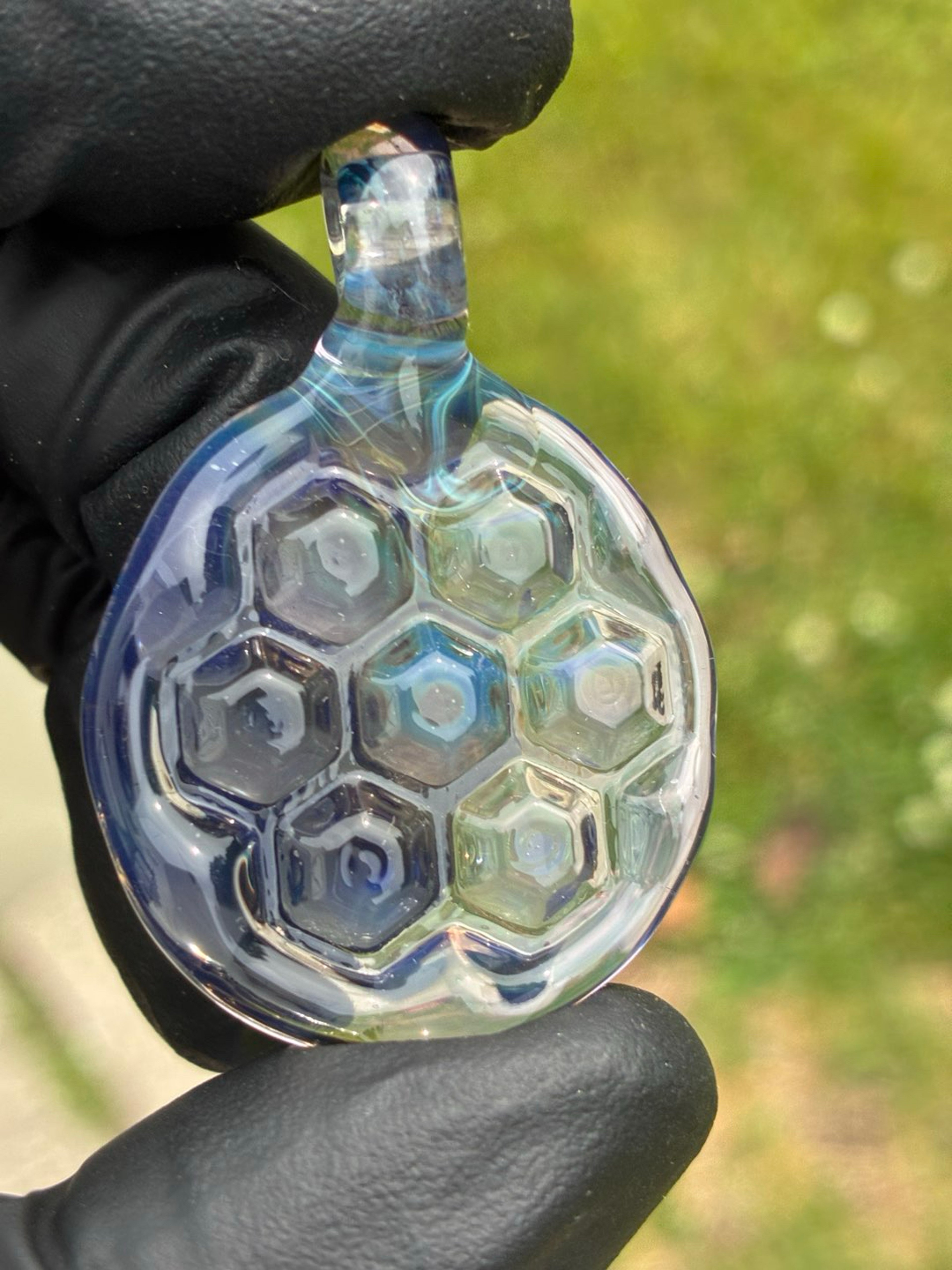 Preview pic of Honeycomb pendant 0215