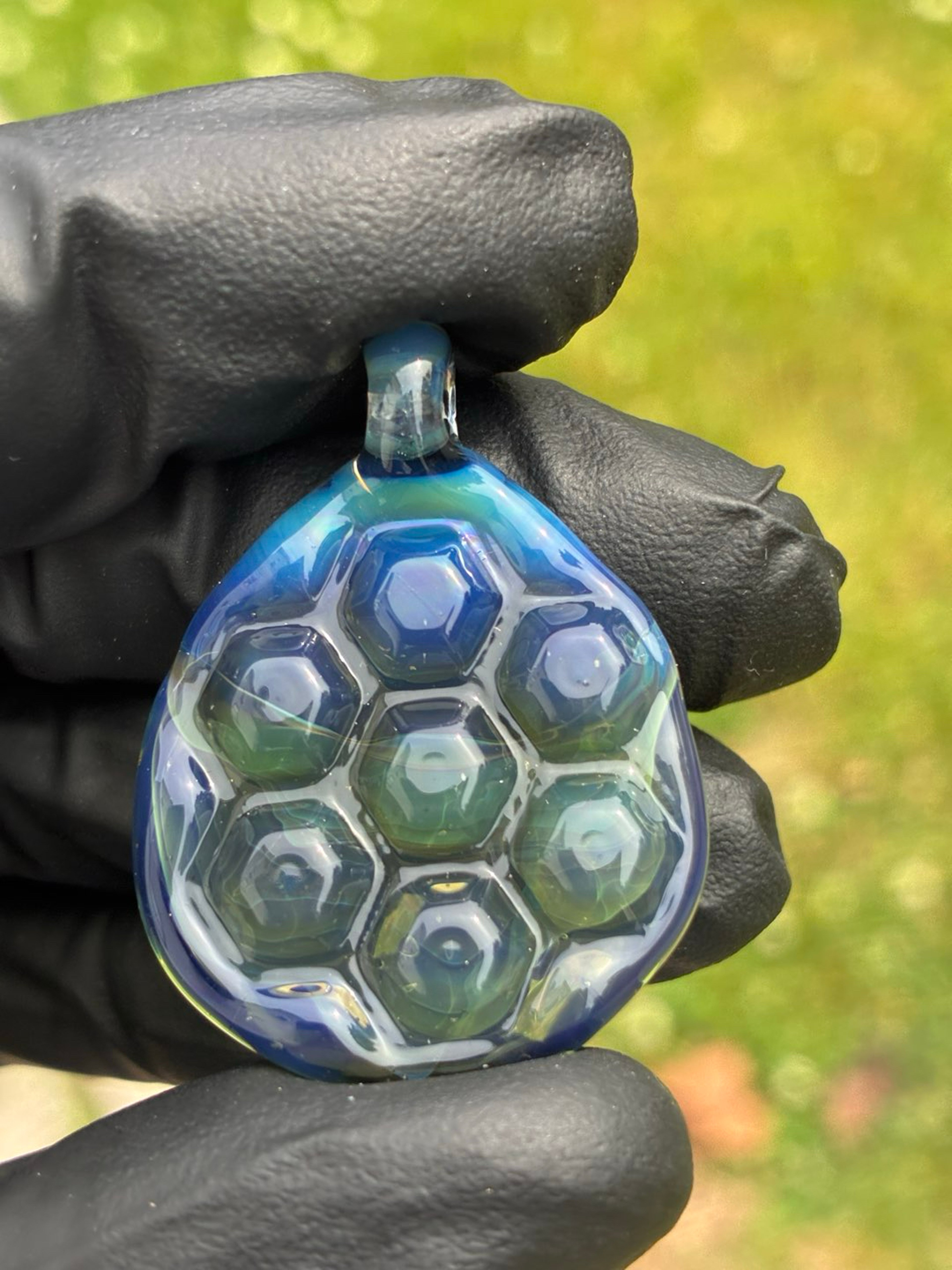 Preview pic of Honeycomb pendant 0216