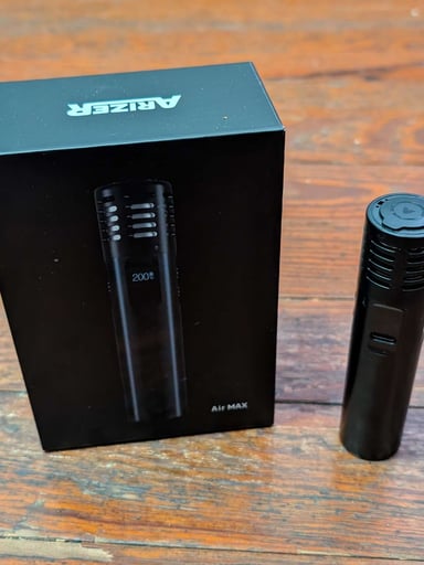 Preview pic of Arizer Air Max (Dry Herb Vaporizer)