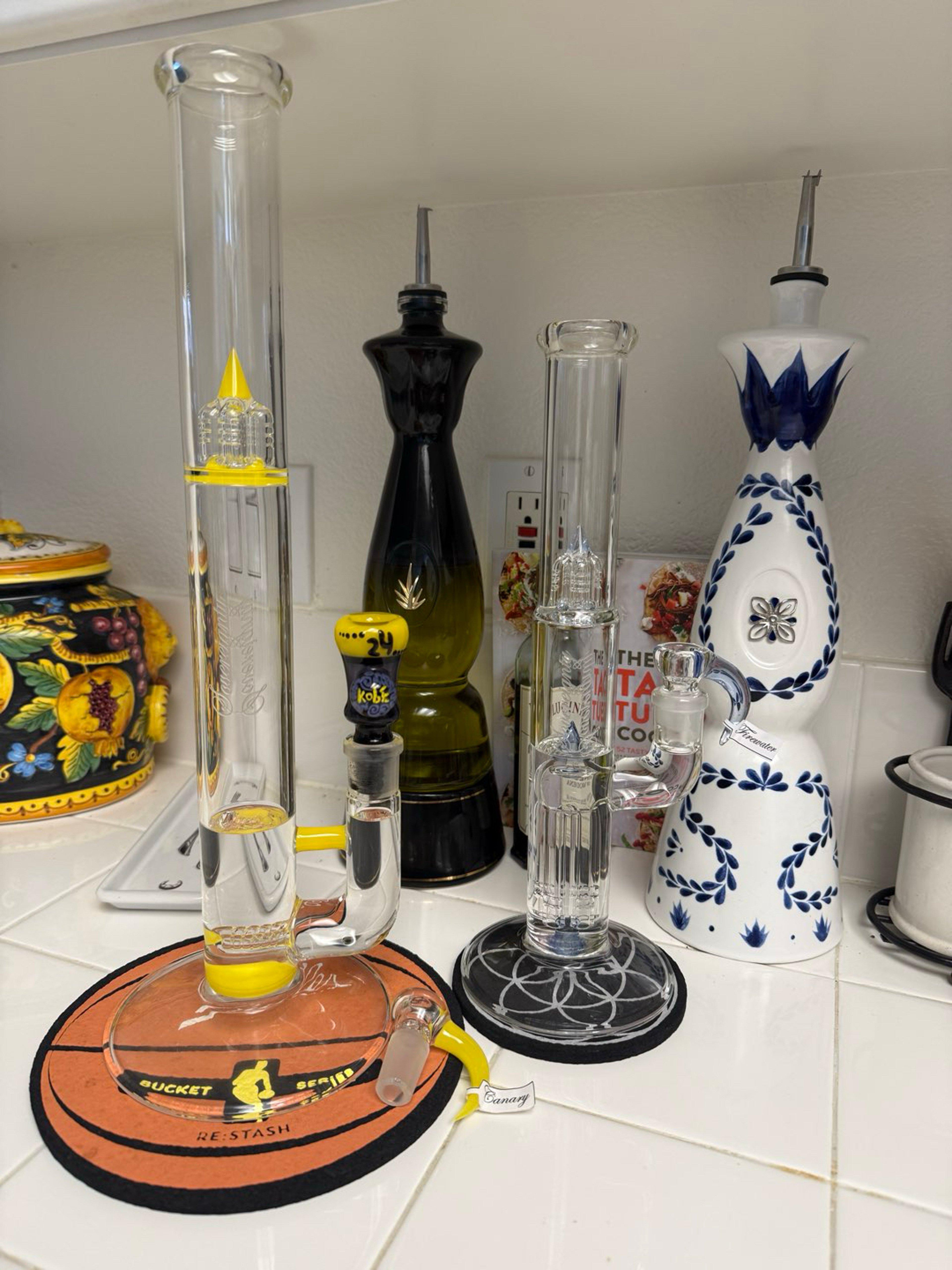 Sovereignty glass 44 and Pawn image 0