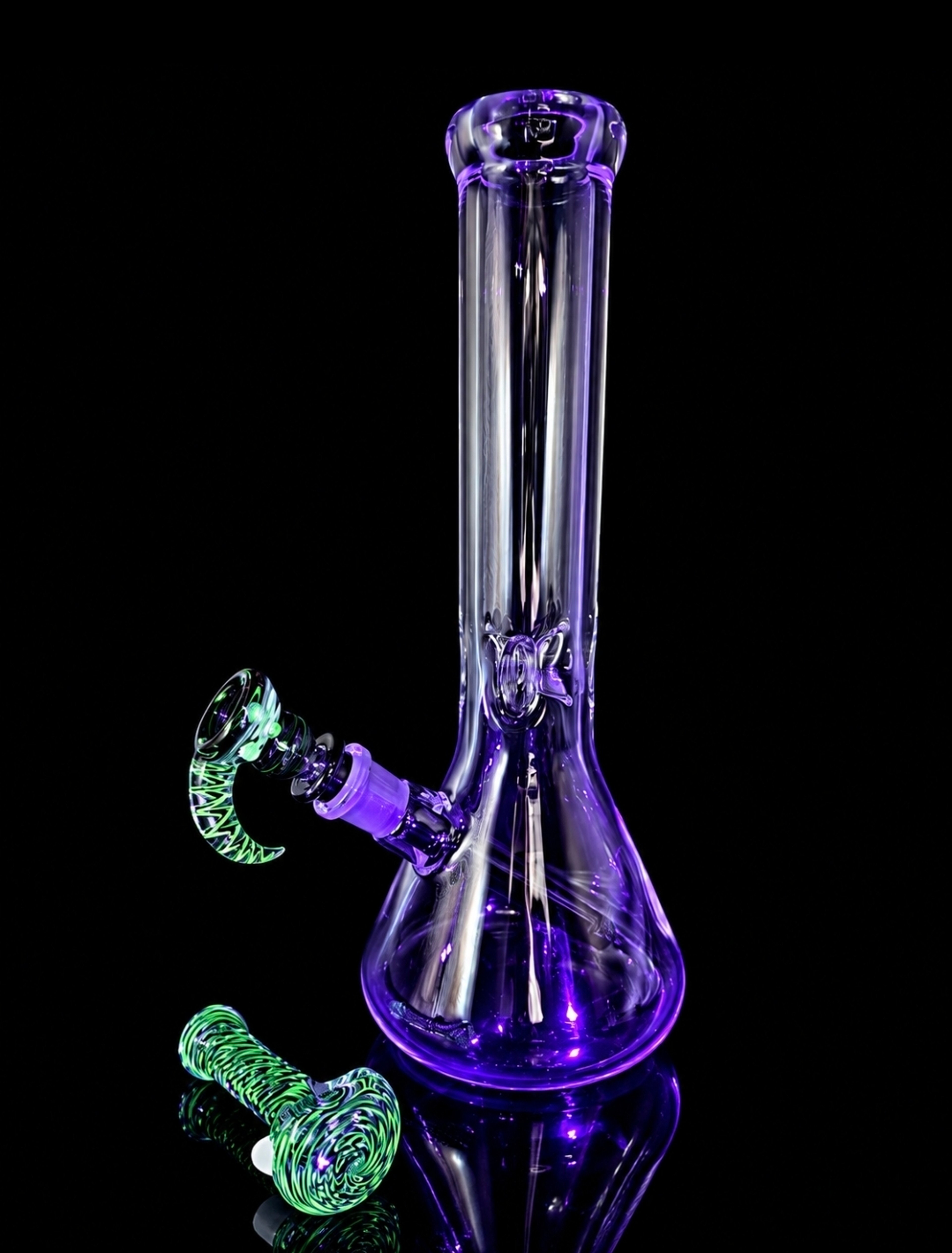 Preview pic of 13" Beaker With UV Reactive Slide And UV Pipe