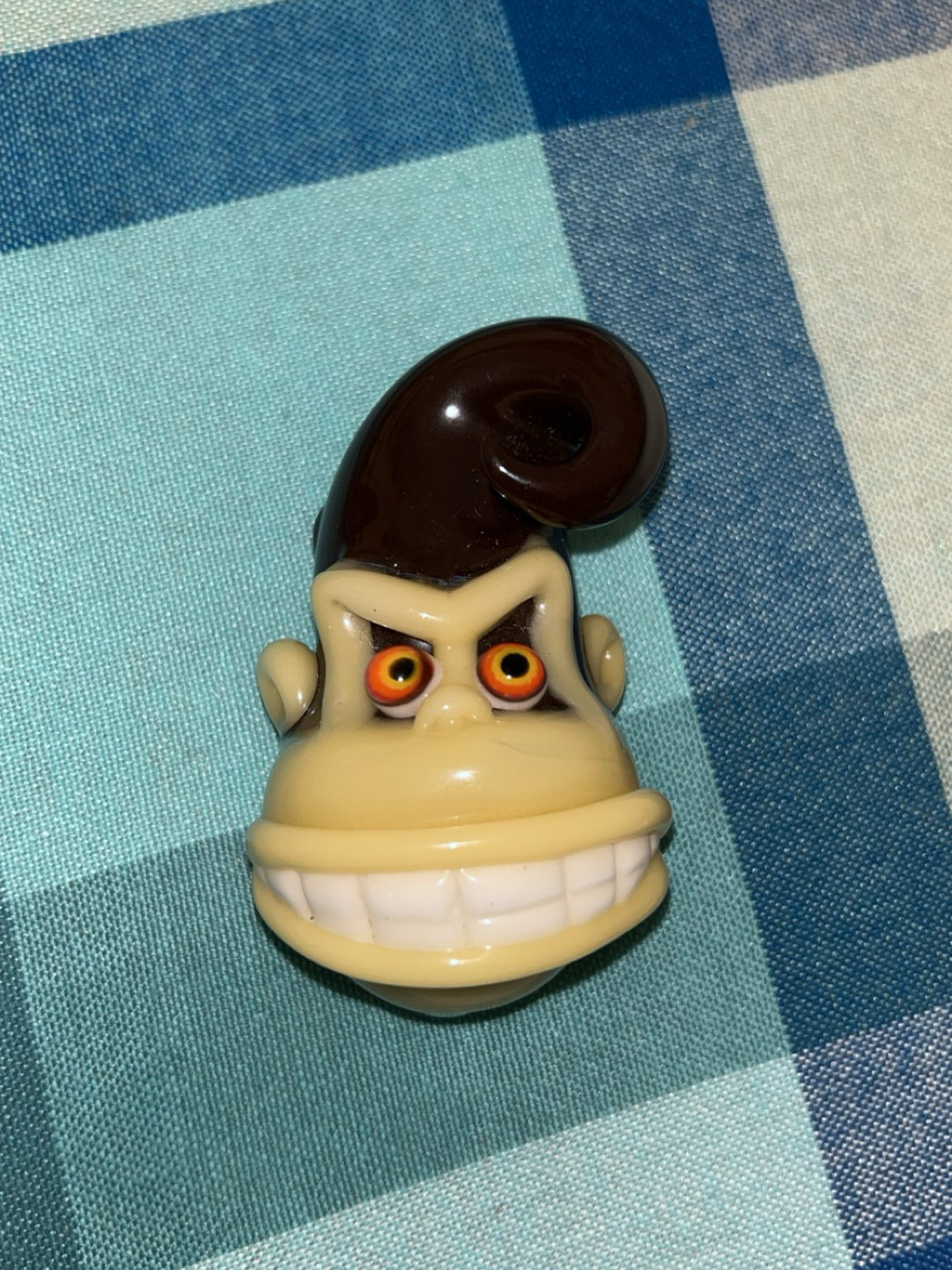 Preview pic of Mike Luna Donkey Kong pendant NFS