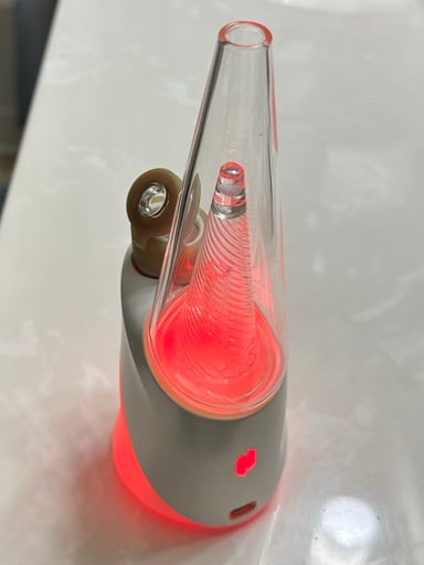 Preview pic of Puffco Peak Pro V1 with case