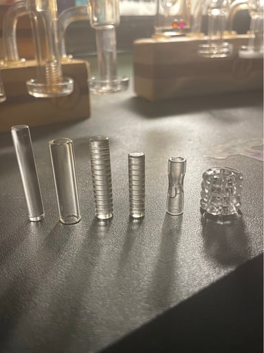 Preview pic of Quartz pillar bundle + modified knot (SE, hollow, Punkinbeagle…)