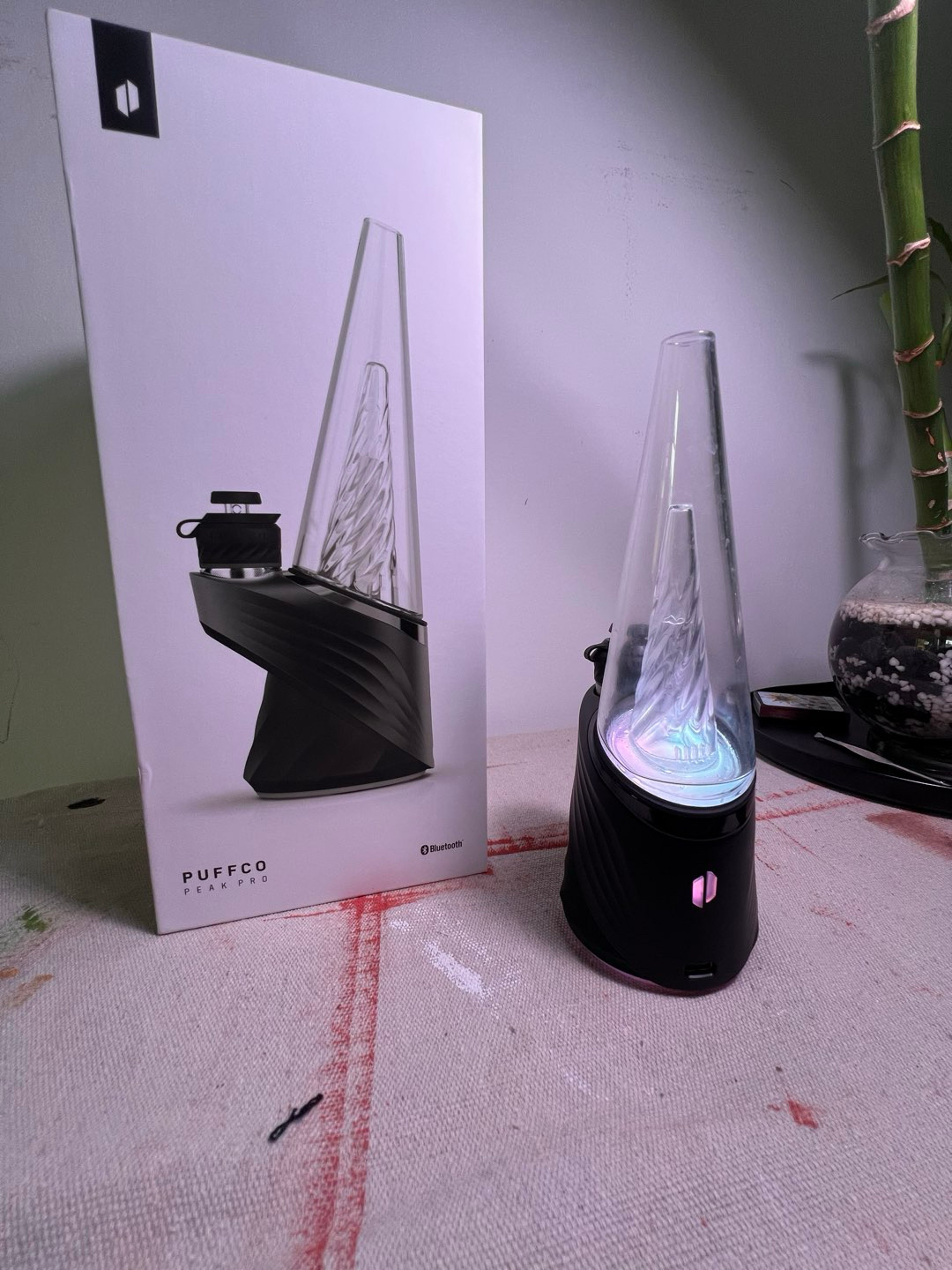 Preview pic of Pre-Owner Puffco Peak Pro v2 (Onyx) - Excellent Condition