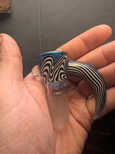 Preview pic of Different vibes slide