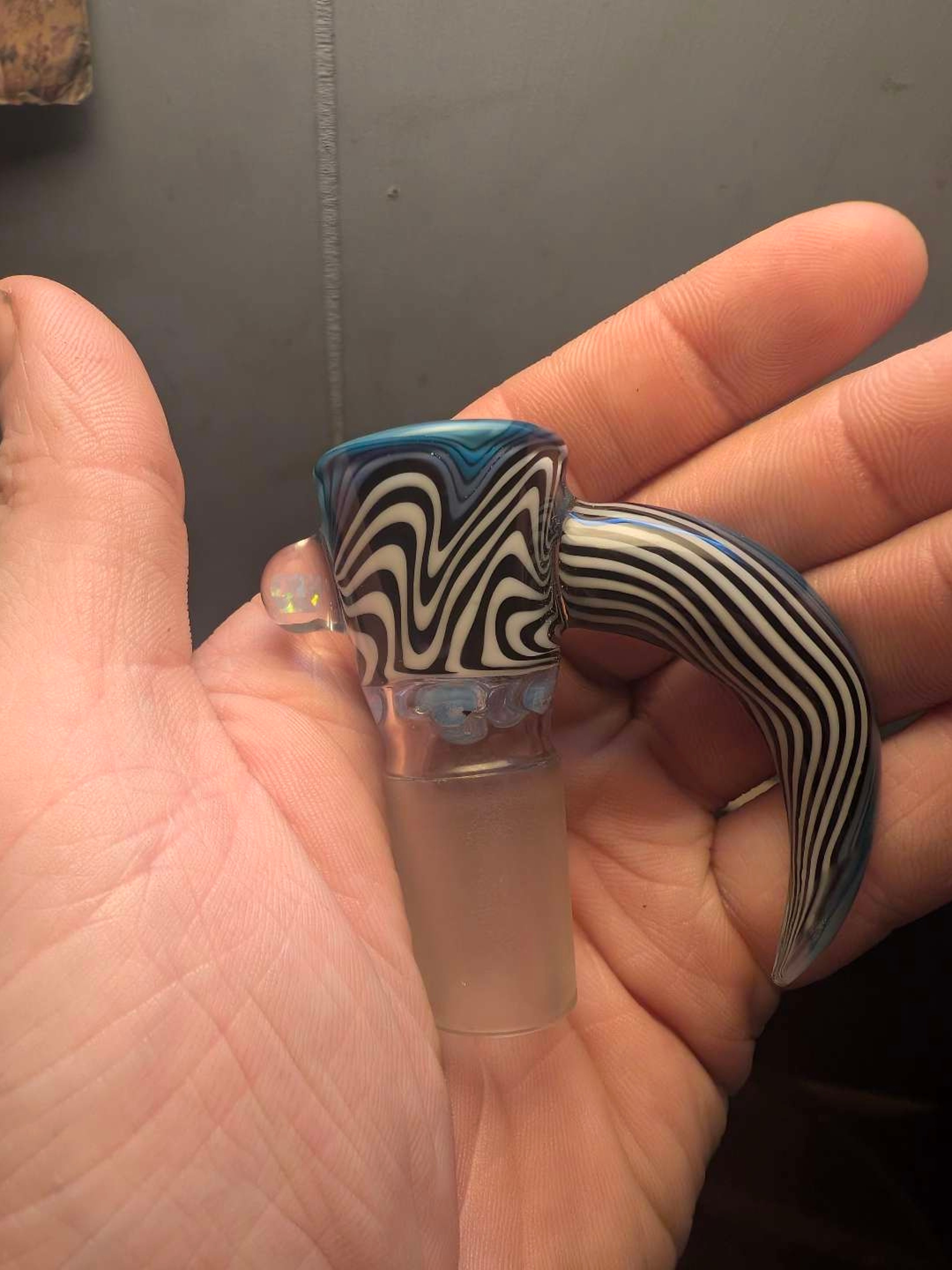Different vibes slide image 0