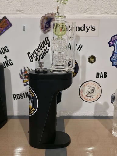 Preview pic of Dr Dabber switch2 Straight Fab  Taurus glass
