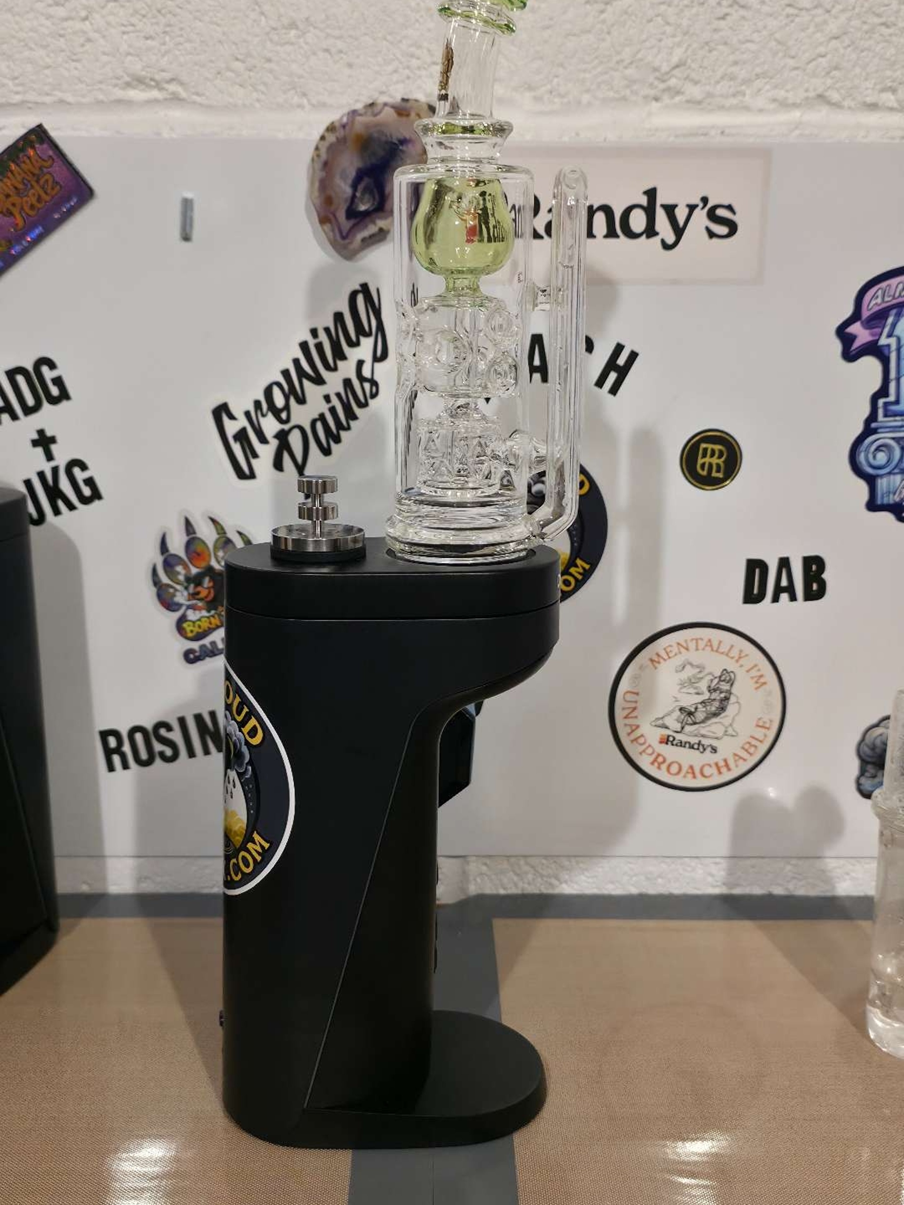 Preview pic of Dr Dabber switch2 Straight Fab  Taurus glass