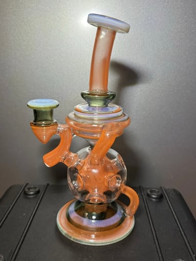 Preview pic of Tony Hernandez Glass 14mm Exo Klein Recycler