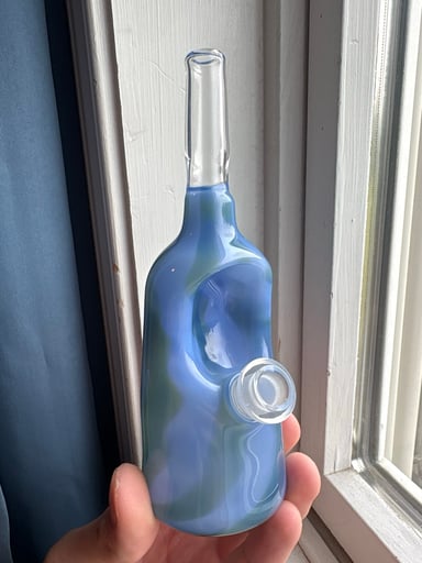 Preview pic of Costa 10mm bottle blue and green
