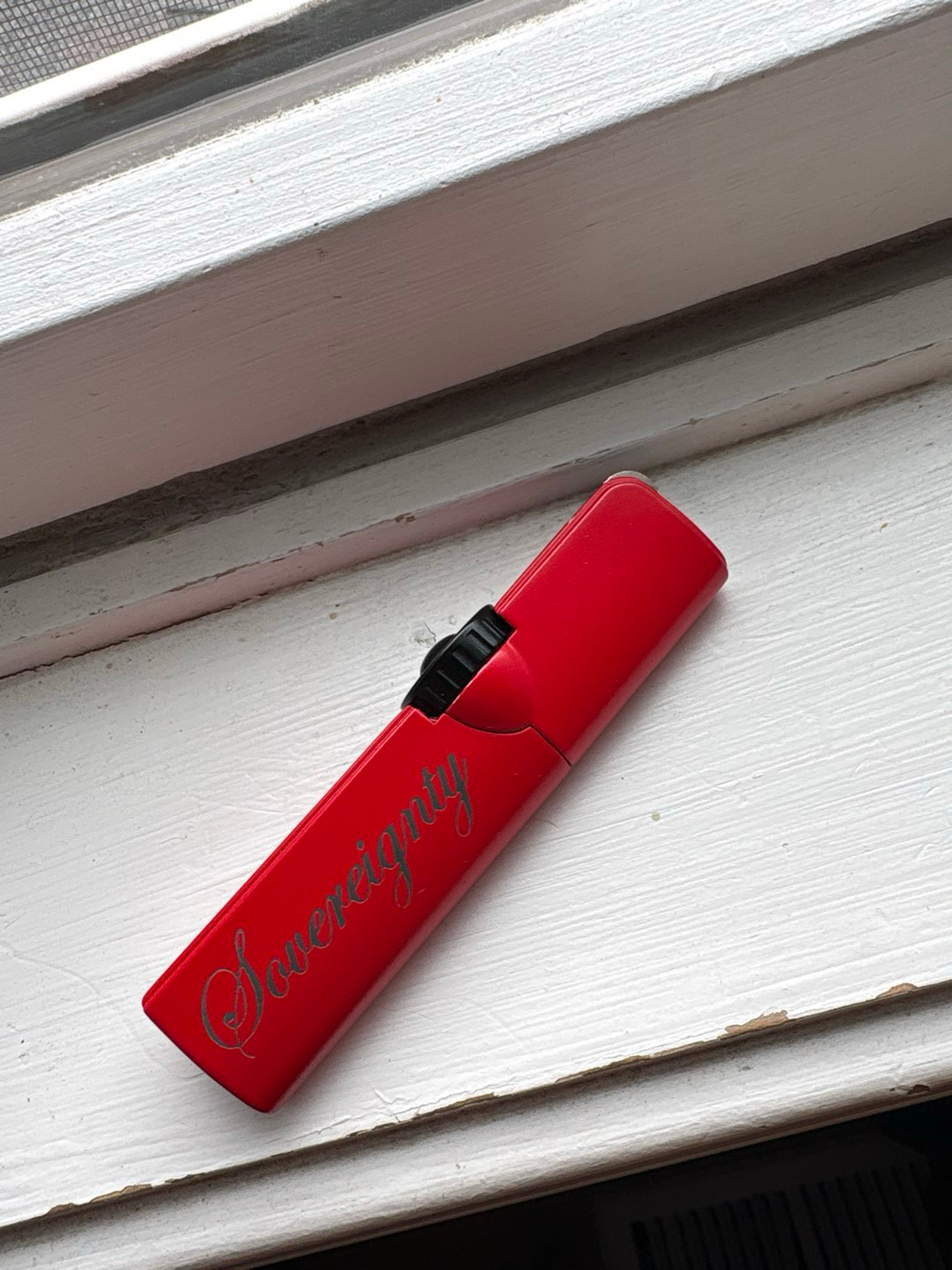 Preview pic of Sovereignty Vector Single Flame Red Torch