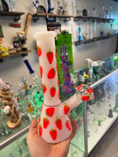 Preview pic of Strawberry beaker