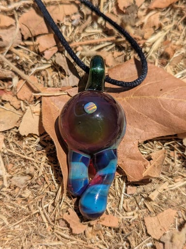 Preview pic of Drippy pendant