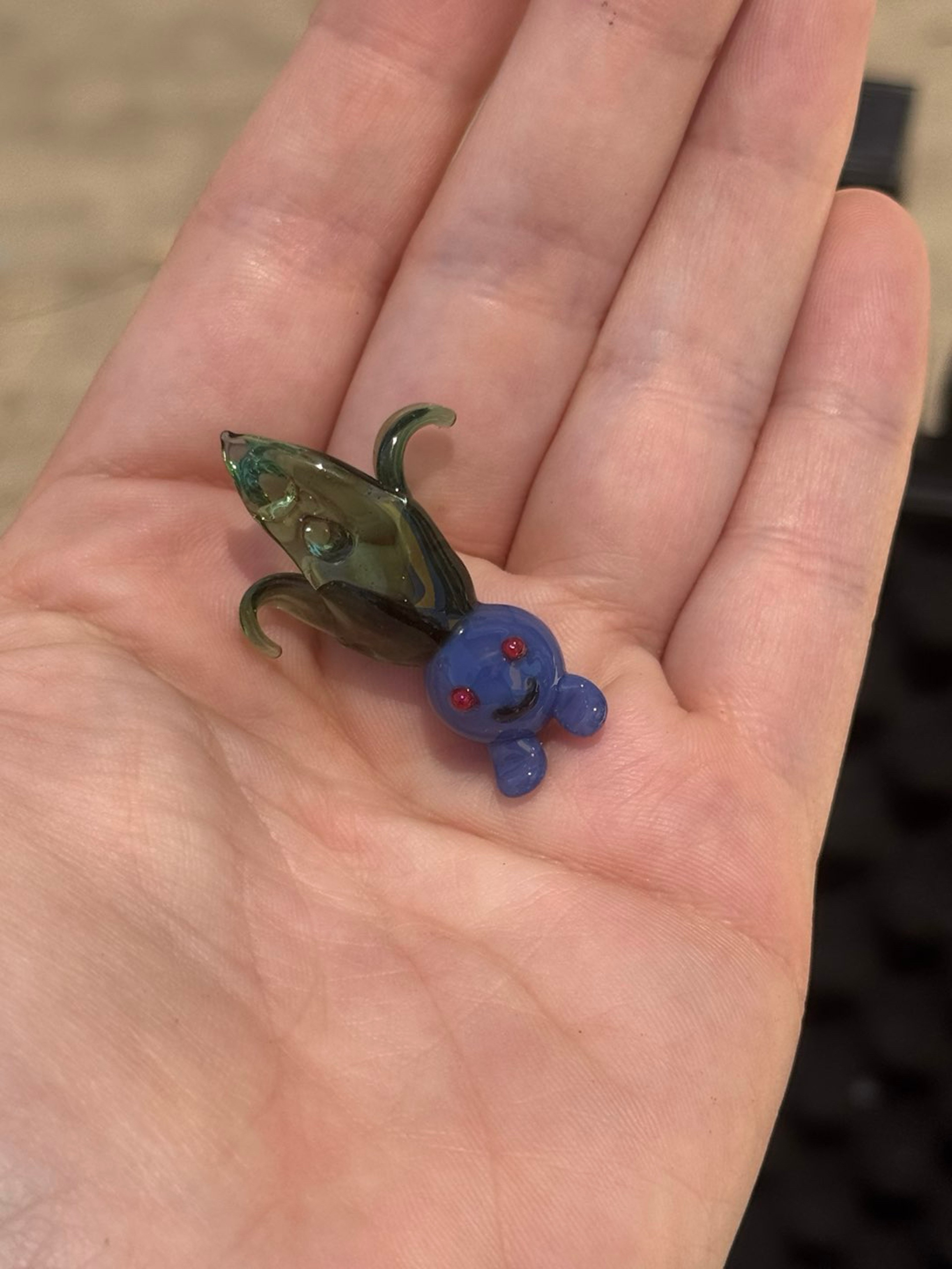 Preview pic of Oddish Pendant