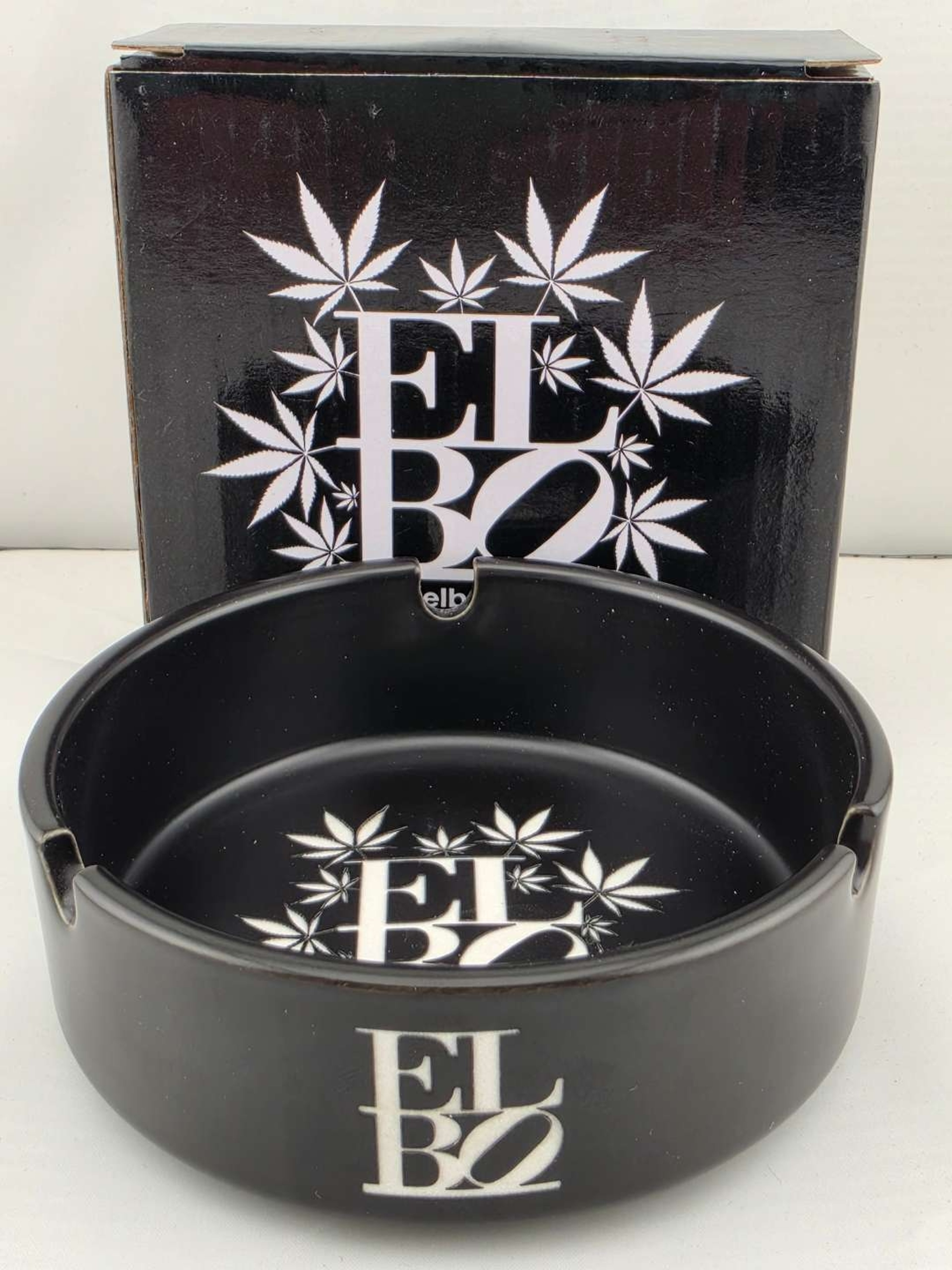 Preview pic of Elbo Ashtray
