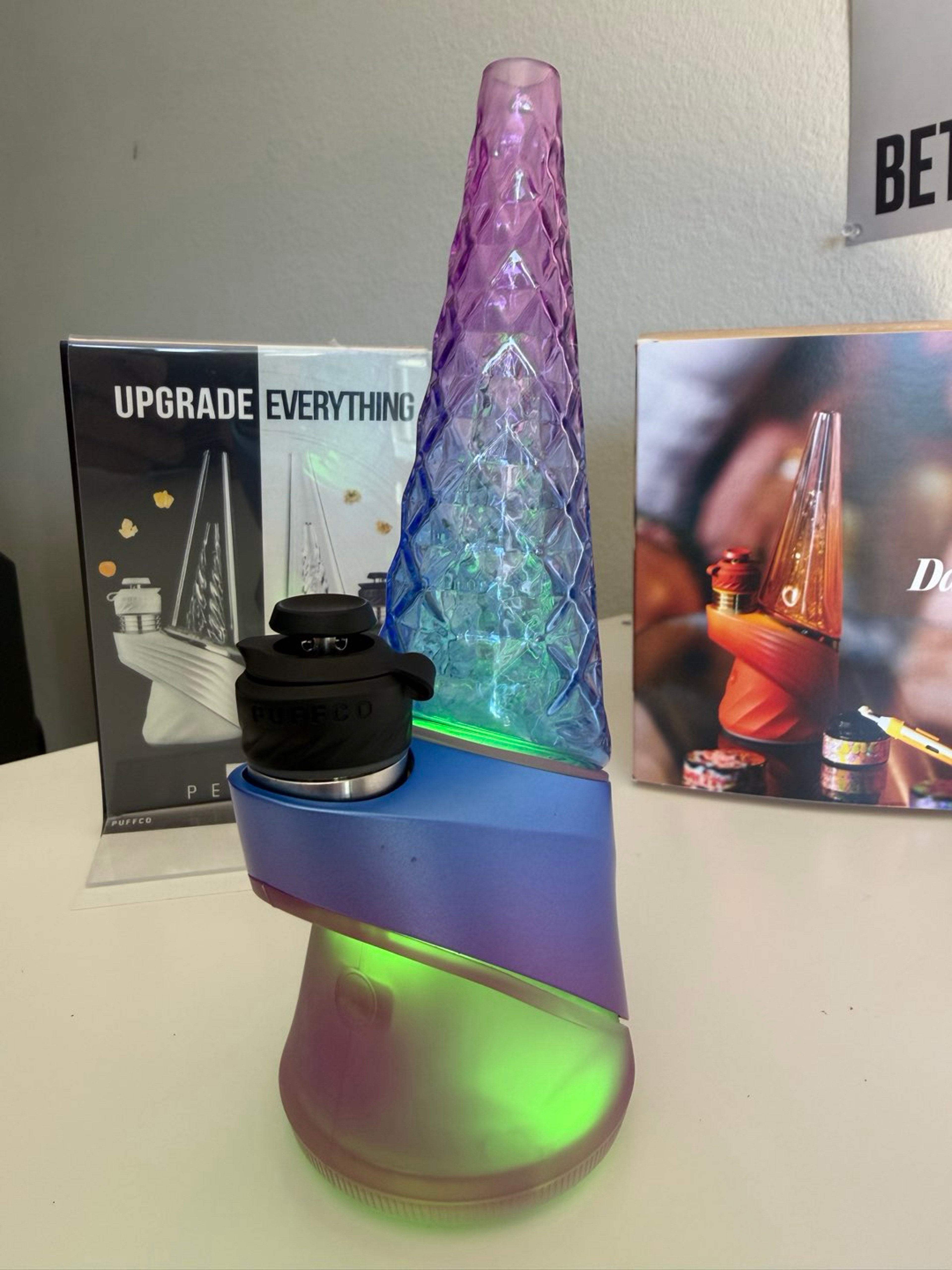 Preview pic of Puffco Peak Pro Indiglow (Rare Limited Edition)