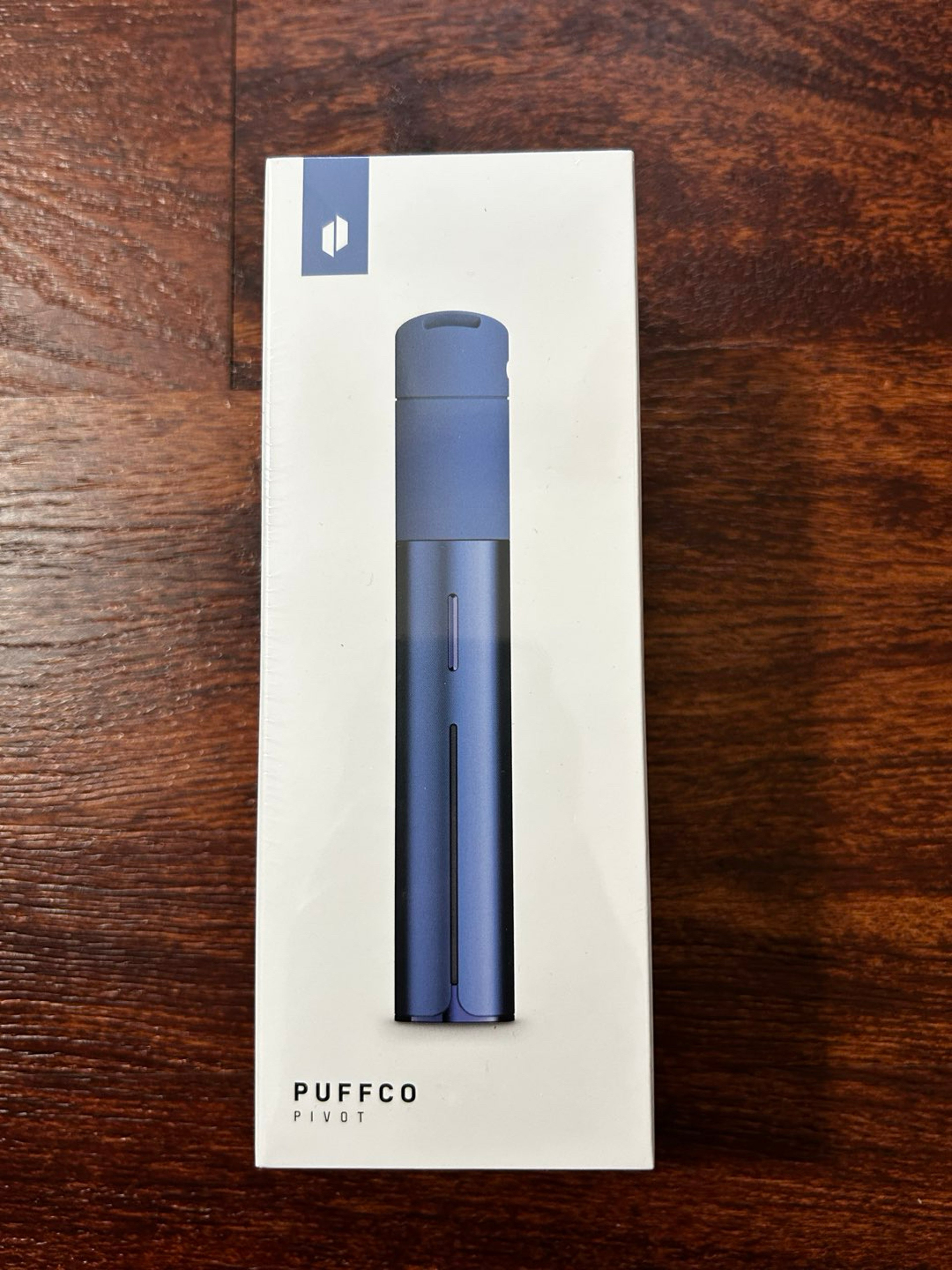 Preview pic of Sealed Puffco Pivot Sapphire