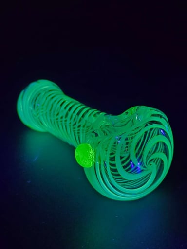 Preview pic of Glow In The Dark Pipe